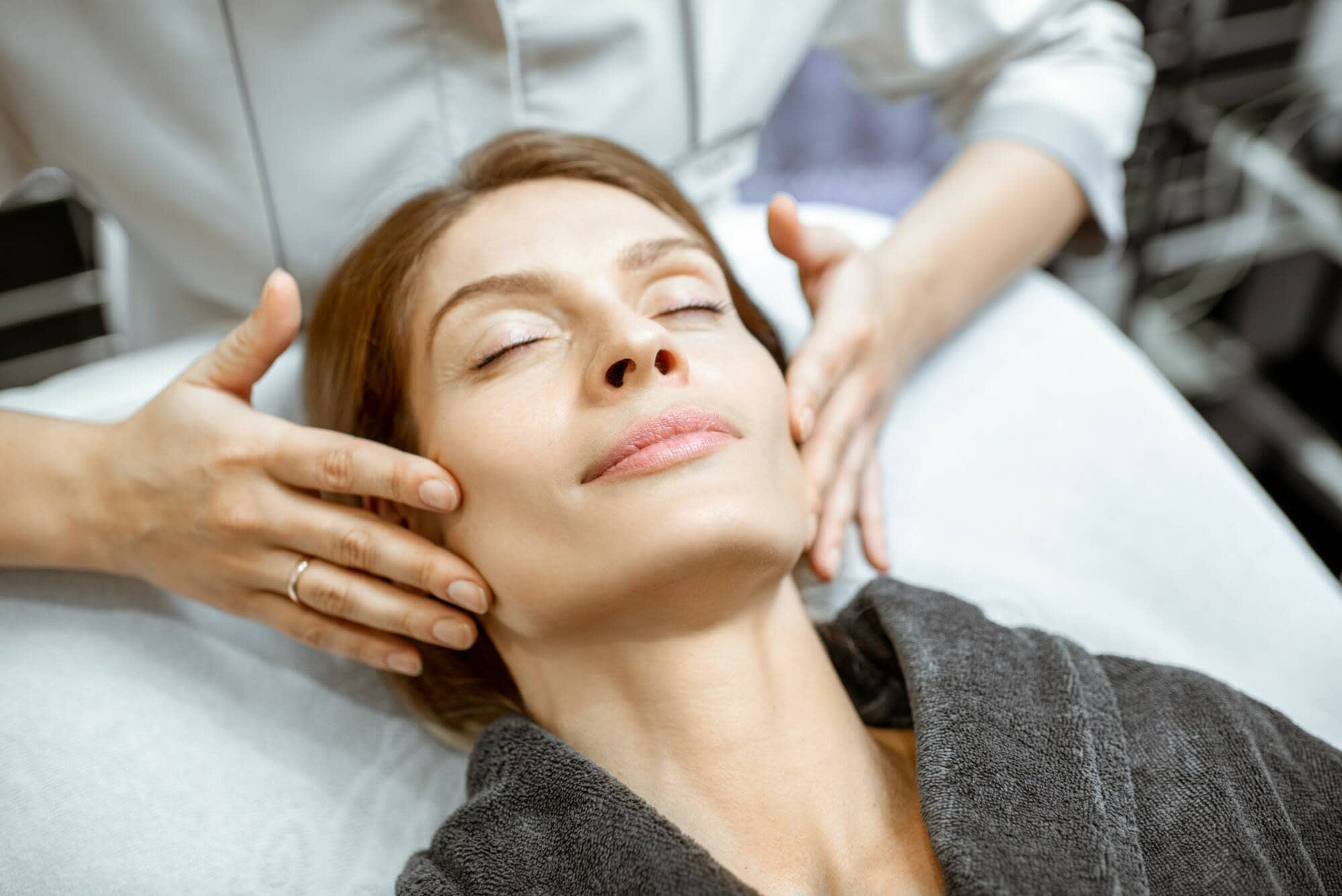 Masaje en Estética Zekkei